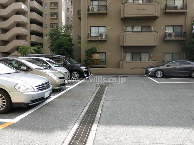 敷地内駐車場（屋外平面式）