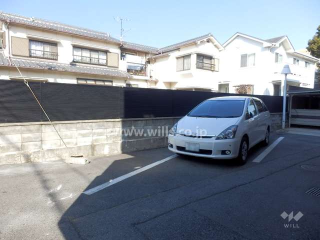 敷地内駐車場（屋外平面式）