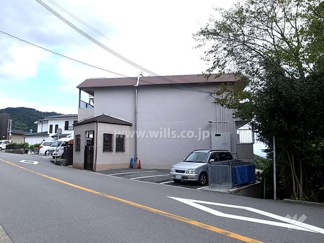 御影コーポビアネーズの外観（西側から）