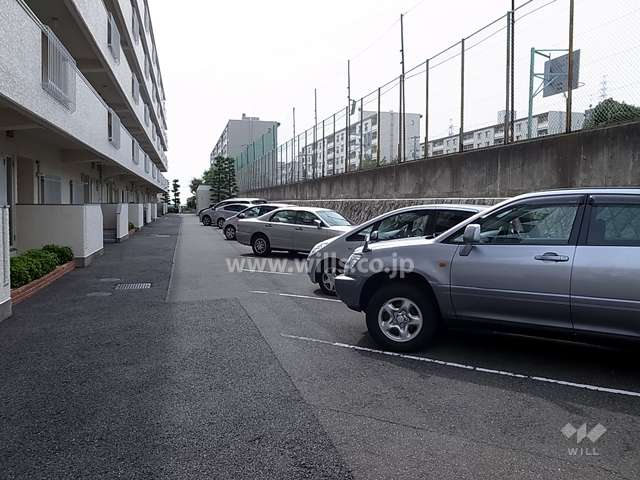 敷地内駐車場（屋外平面式）