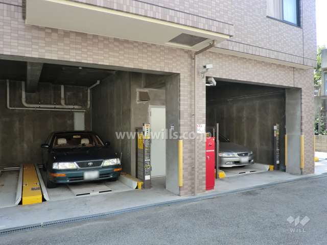 敷地内駐車場（屋内機械式）
