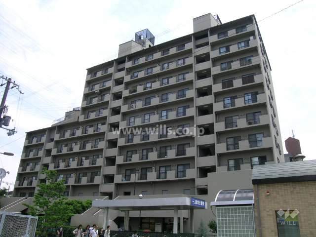 緑地東グランドマンションの外観（北側から）