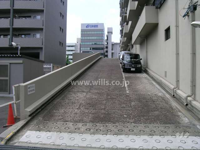 駐車場入口