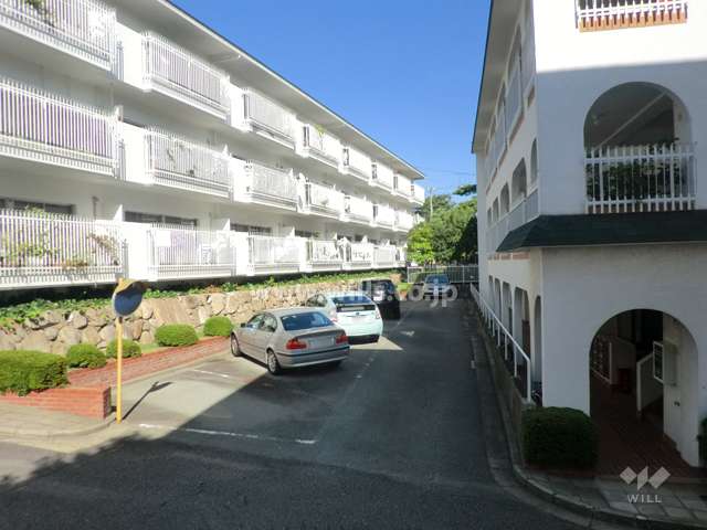 敷地内駐車場（屋外平面式）