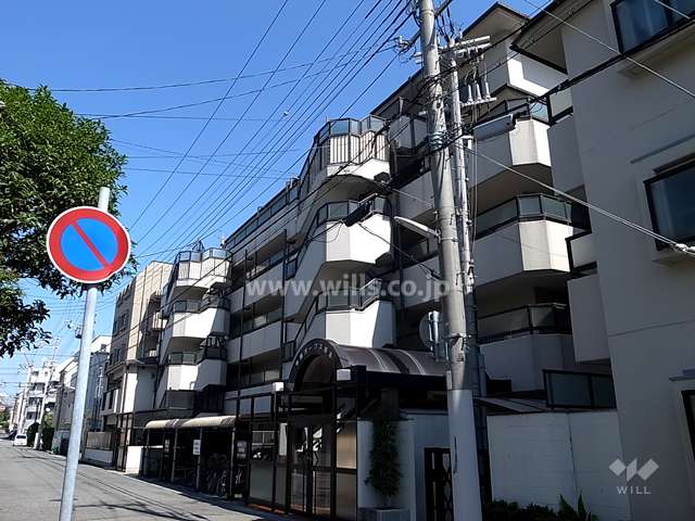 甲南オークス岡本の外観（北西側から）