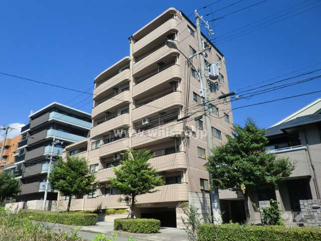 甲南グランコート御影城ノ前の外観（南西側から）
