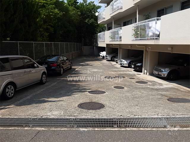 敷地内駐車場（屋外、屋内平面式）