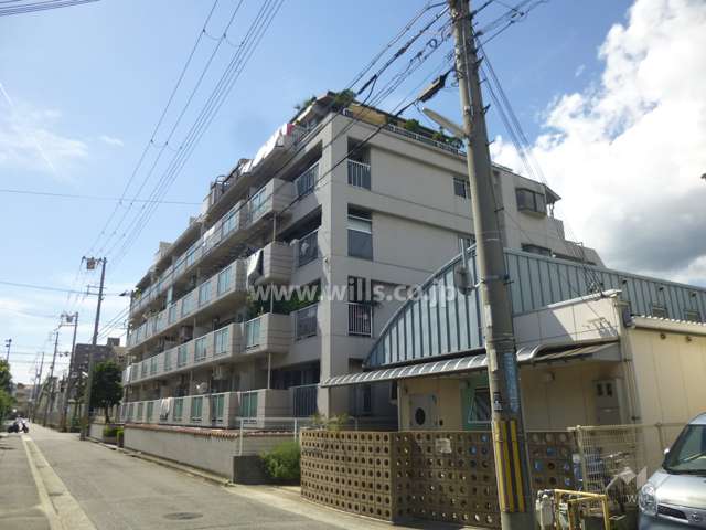 甲南サンパーク東灘の外観（南東側から）