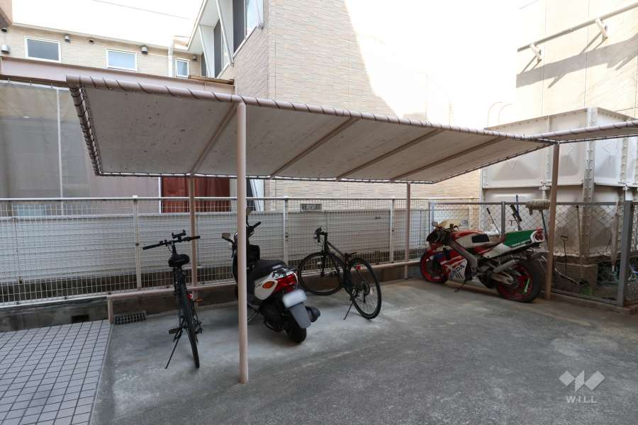 バイク置場