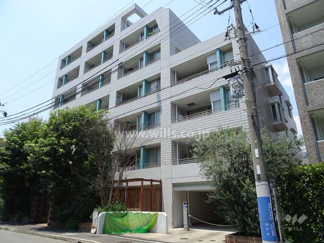 甲南山手ガーデンハウス弐番館の外観（南東側から）