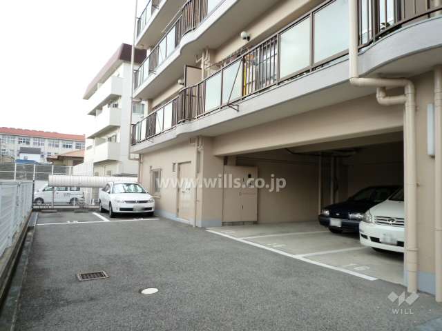 質機内駐車場（屋内平面式、屋外平面式）