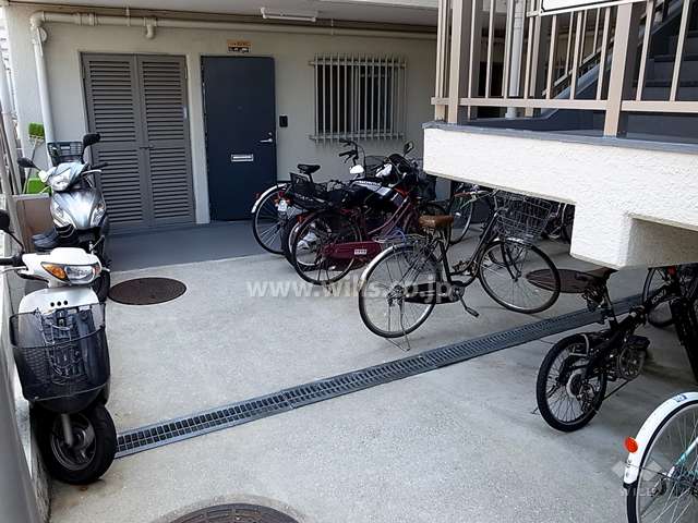 駐輪場、バイク置場
