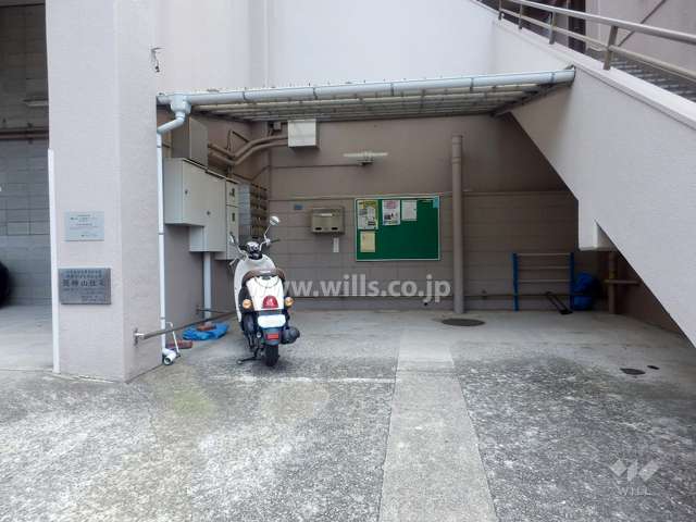 2号棟バイク置場