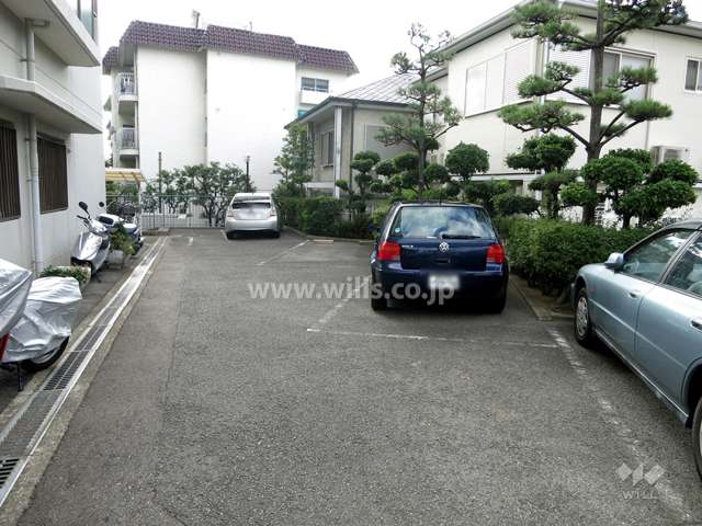 敷地内駐車場（屋外平面式）