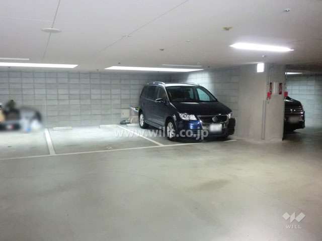 敷地内駐車場（屋内平面式）