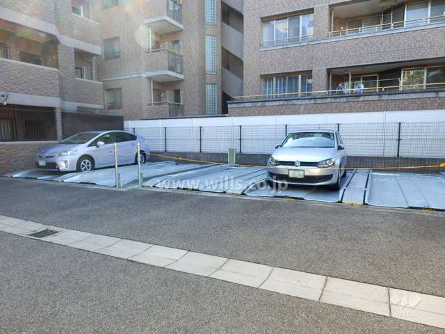 敷地内駐車場（屋外機械式）