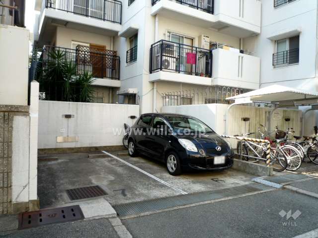 敷地内駐車場（屋外平面式）