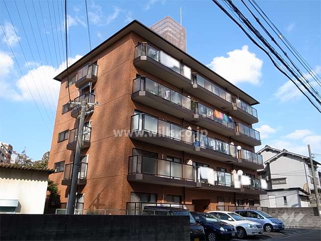 日商岩井第8緑地公園マンションの外観（南西側から）