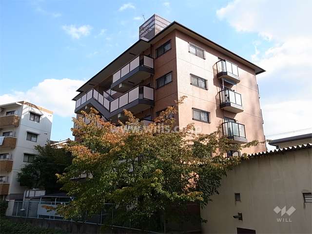 日商岩井第8緑地公園マンションの外観（北西側から）