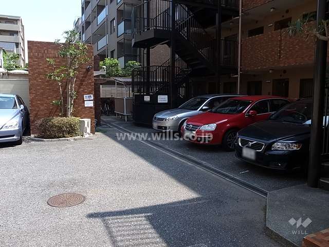 敷地内駐車場（屋外平面式）