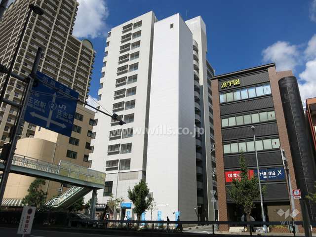 東急ドエルアルス住吉駅前の外観（南東側から）