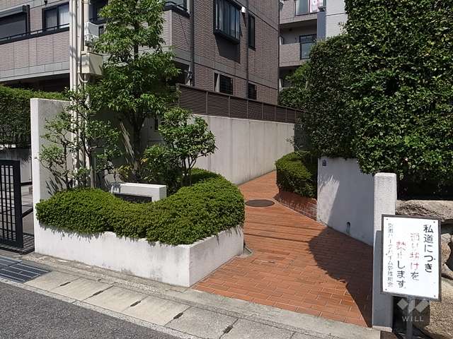 エントランスアプローチ