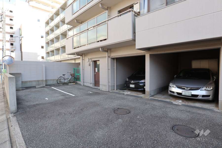 敷地内駐車場（屋内平面式・屋外平面式）