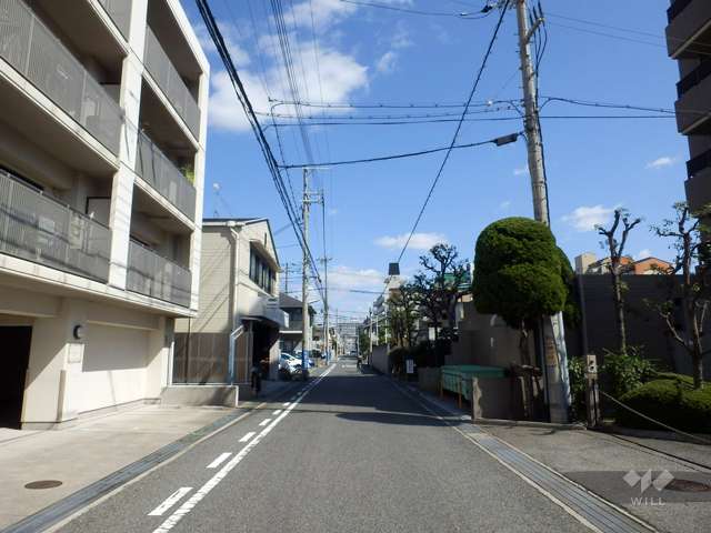 敷地北西側の前面道路