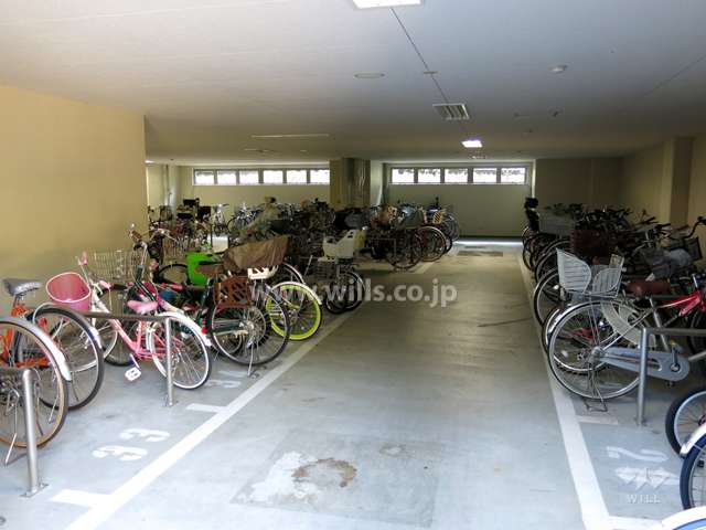 駐輪場（屋内）