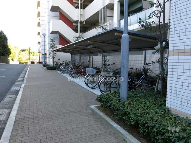 駐輪場（屋外・屋根付き）