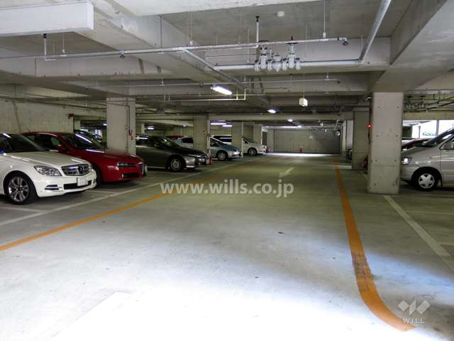 敷地内駐車場（屋内平面式）