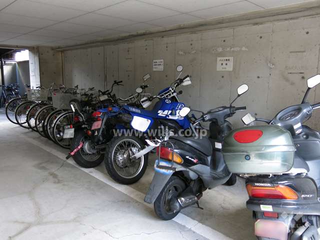 バイク置場