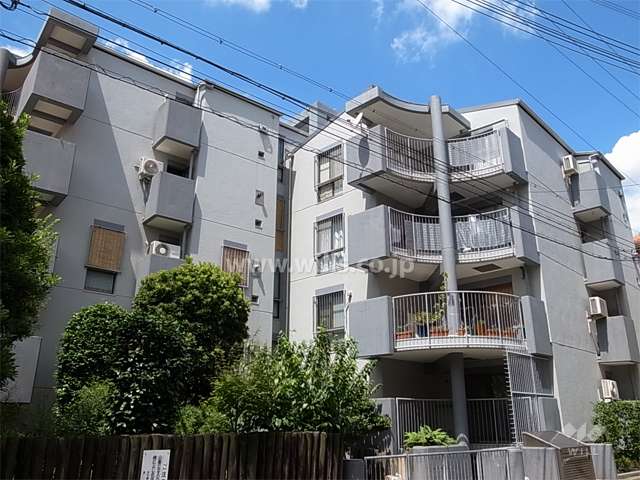 日商岩井第１０緑地公園マンションの外観（東側から）