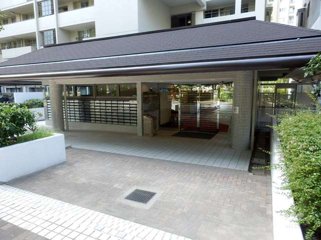 4番街西棟2番館にあるメインエントランス