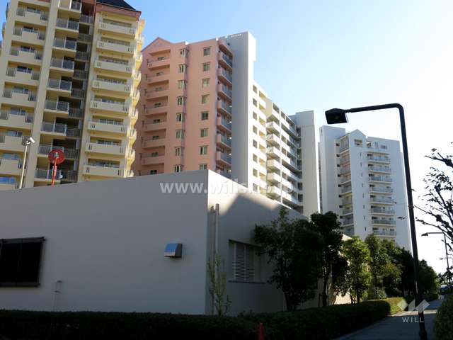 RICウエストコート7番街4番館B棟の外観（北西側から）