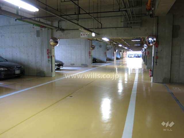 敷地内駐車場（屋内平面式）