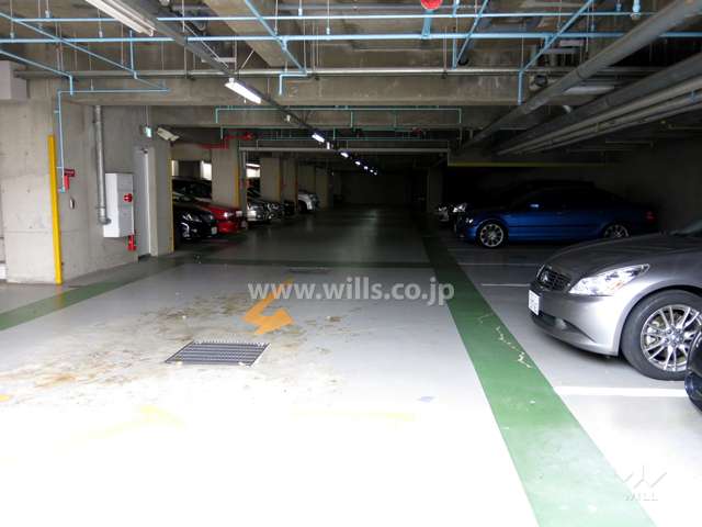 敷地内駐車場（屋内平面式）