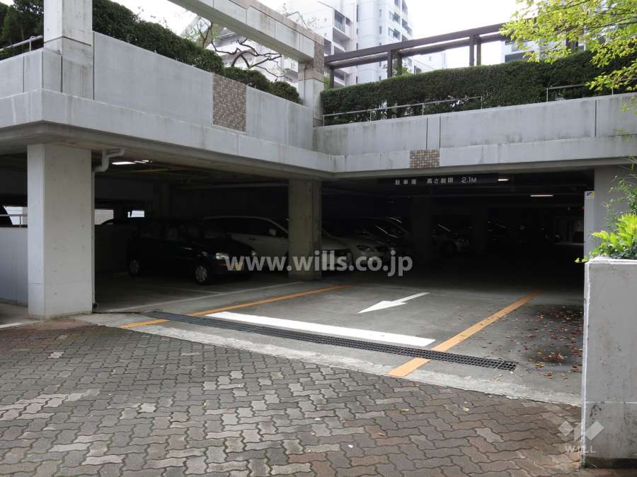 敷地内駐車場（屋内平面式）