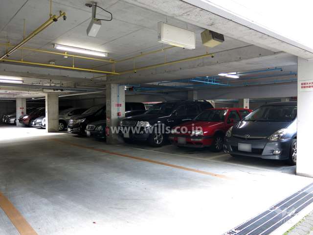 敷地内駐車場（屋内平面式）