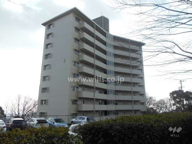 住吉台東住宅4号棟の外観（北側から）