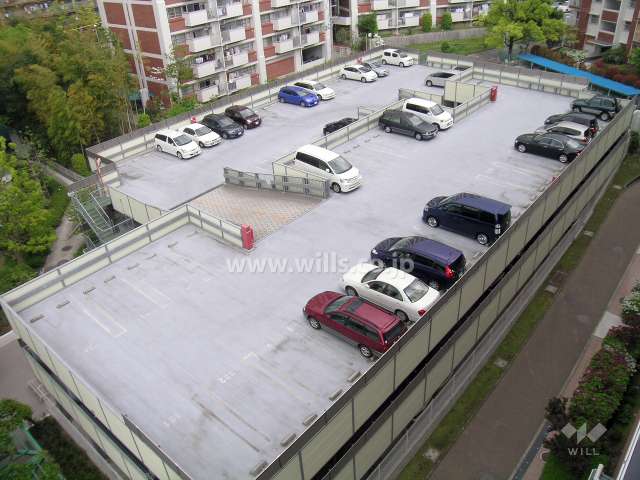 敷地内の駐車場