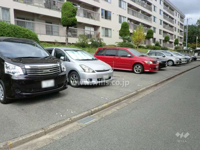 敷地内駐車場（屋外平面式）