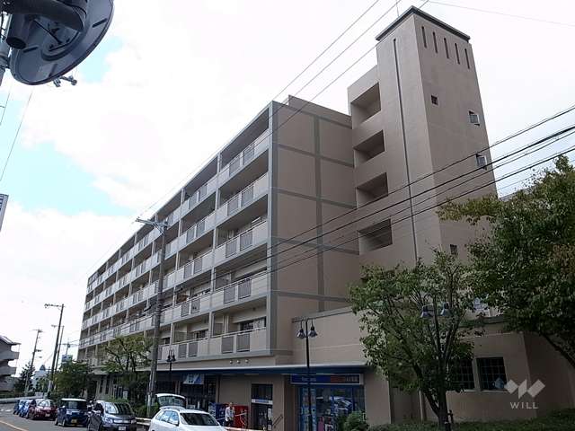 渦森台14号館の外観（東側から）