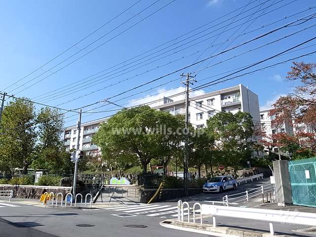 渦ヶ森コーポ1号館の外観（東側から）