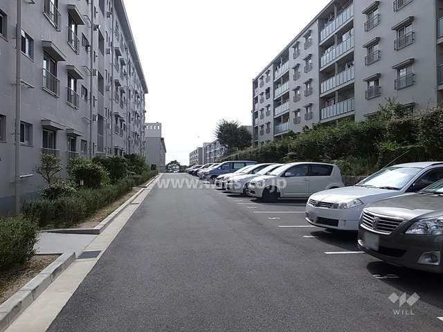 敷地内駐車場（屋外平面式）