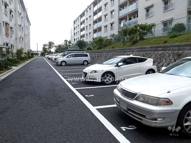 敷地内駐車場（屋外平面式）