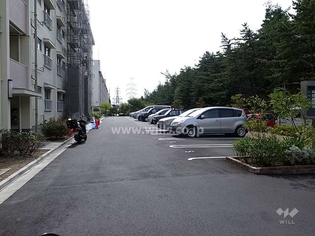 敷地内駐車場（屋外平面式）