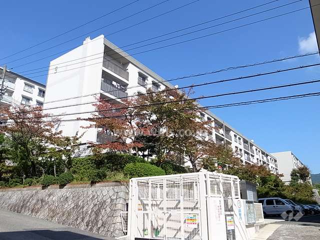 渦ヶ森コーポ9号館の外観（南側から）