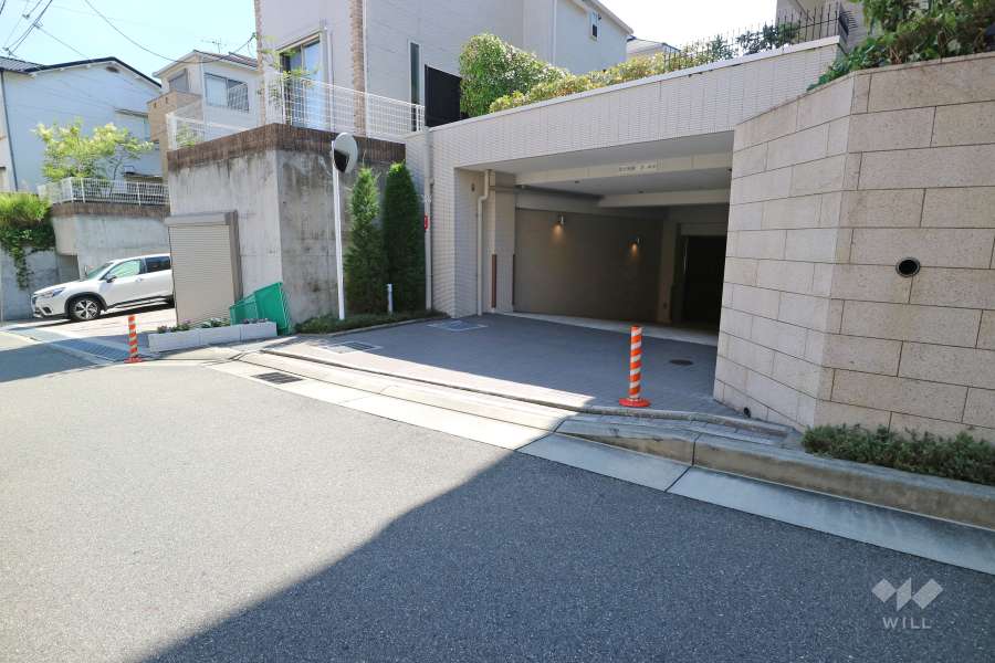 駐車場の出入口