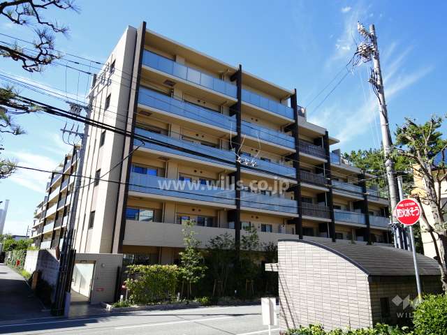 パークホームズ甲子園口の外観（南東側から）